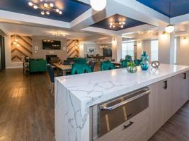 featured image of 325 E 5th St