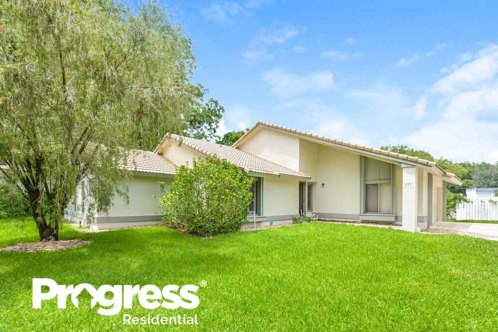 277 Kerry Ct - Photo 3 of 16