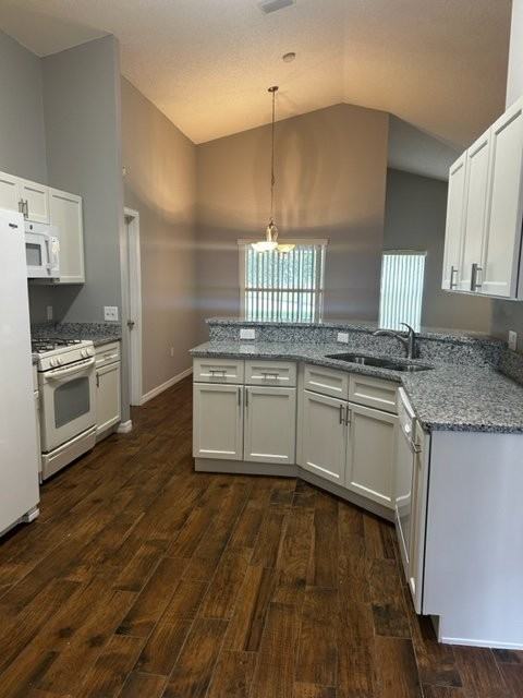 2503 Hybrid Ct - Photo 3 of 17