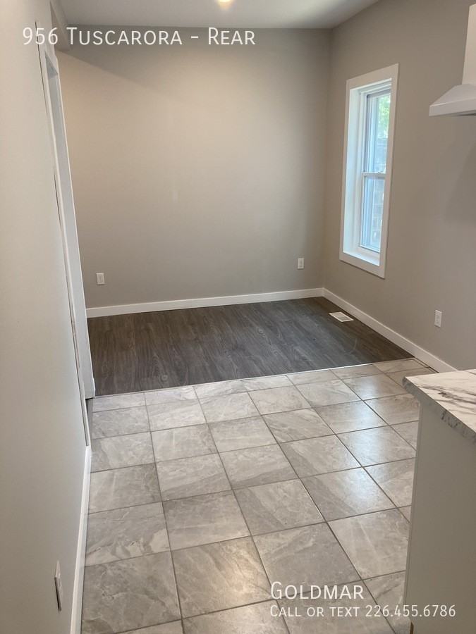 956 Tuscarora St #REAR - Photo 2 of 8