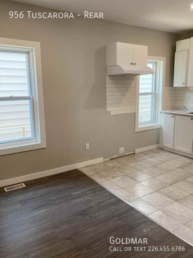 956 Tuscarora St #REAR - Photo 7 of 8