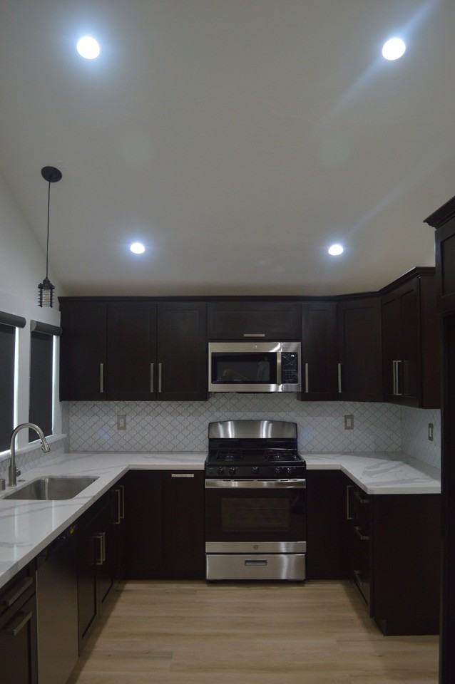 150 Dearborn St #NA - Photo 2 of 19