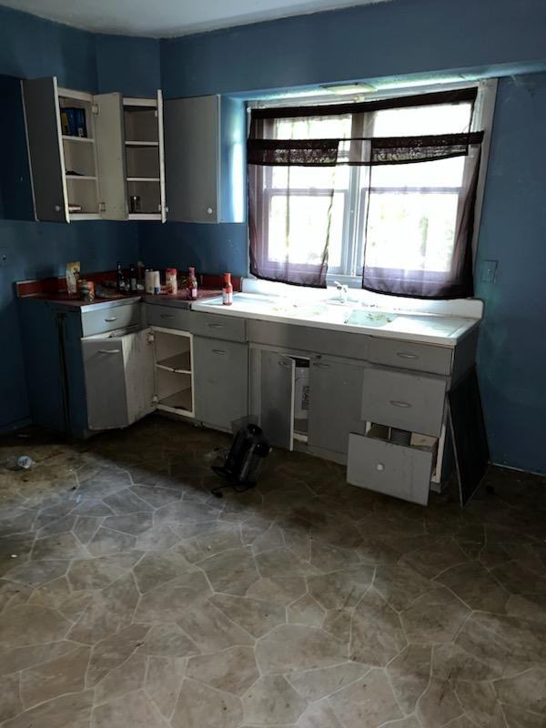 1303 E Whitmer St #NA - Photo 2 of 16