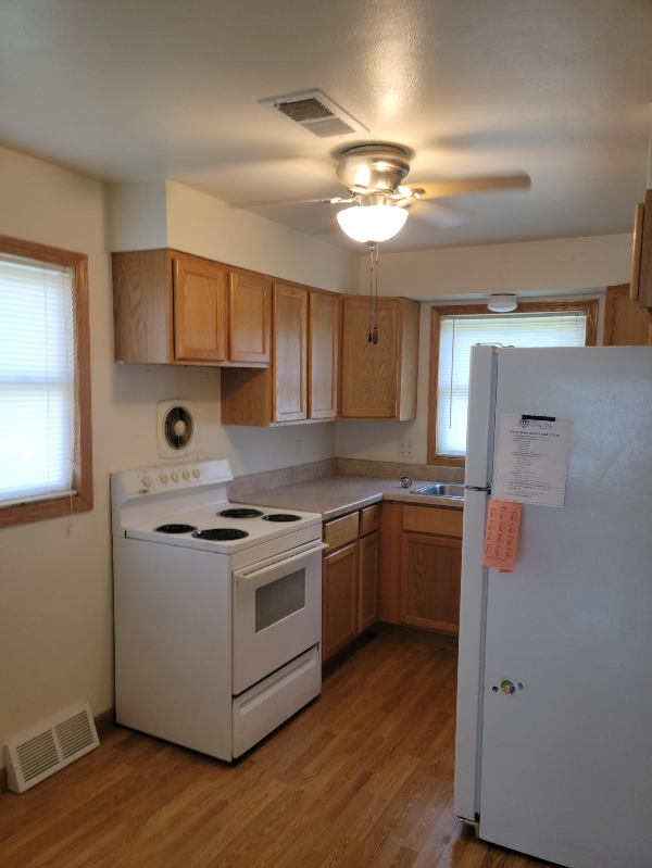 306 W Palmer St - Photo 2 of 4