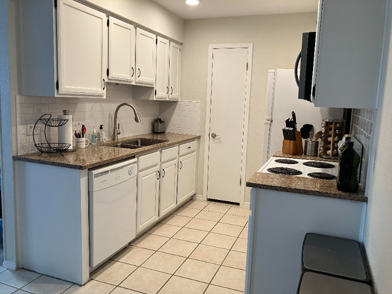 2107 Courtney St #A - Photo 7 of 11