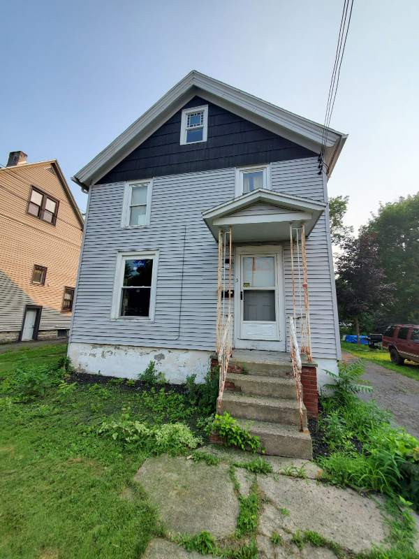3 Schubert St #1