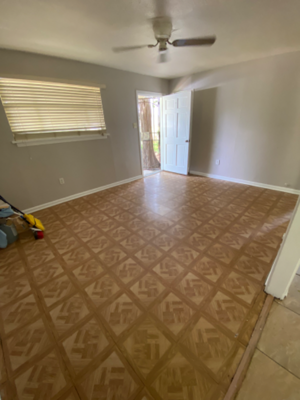 10425 Catherine St - Photo 2 of 8