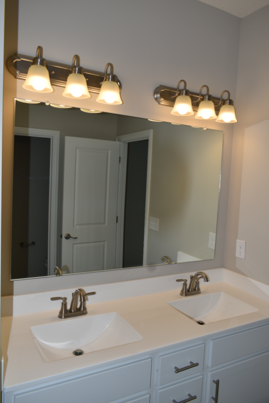 759 Francis Dr - Photo 3 of 4