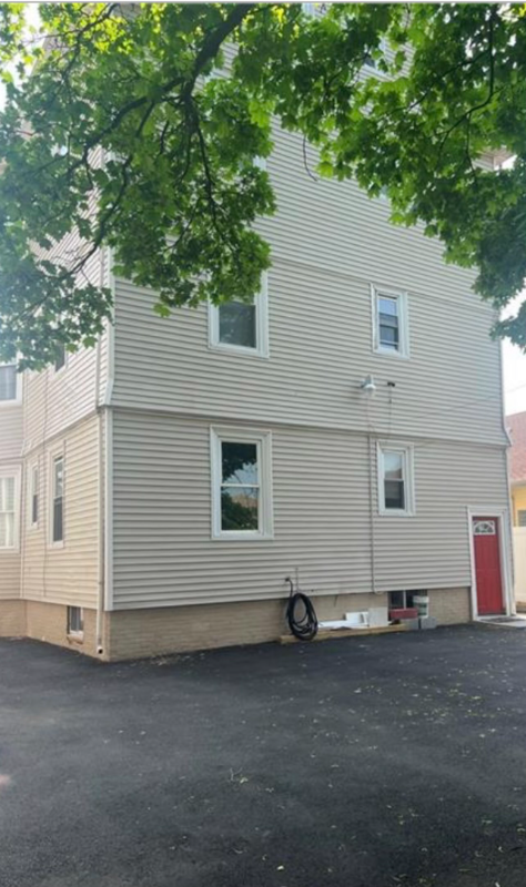 507 Elmwood Ave Apt 1 #1 - Photo 2 of 8