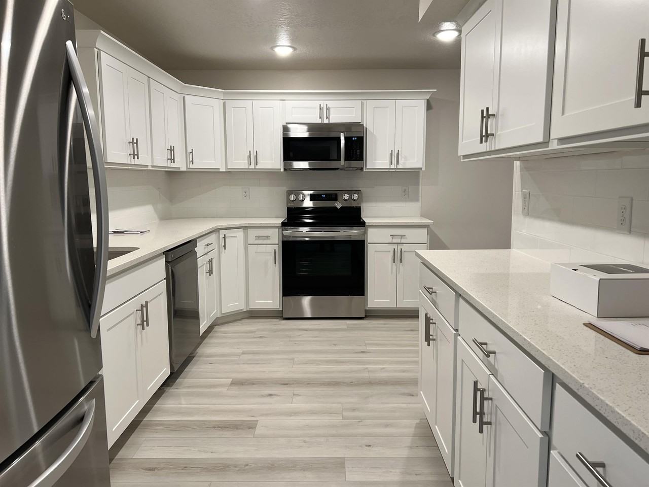 2244 N Canyon Rd #1 - Photo 5 of 20