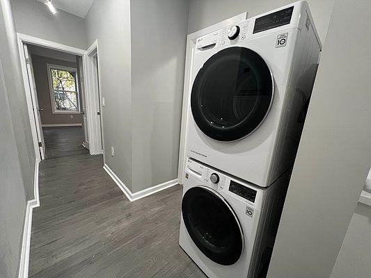 2290 Andrews Ave - Photo 3 of 6