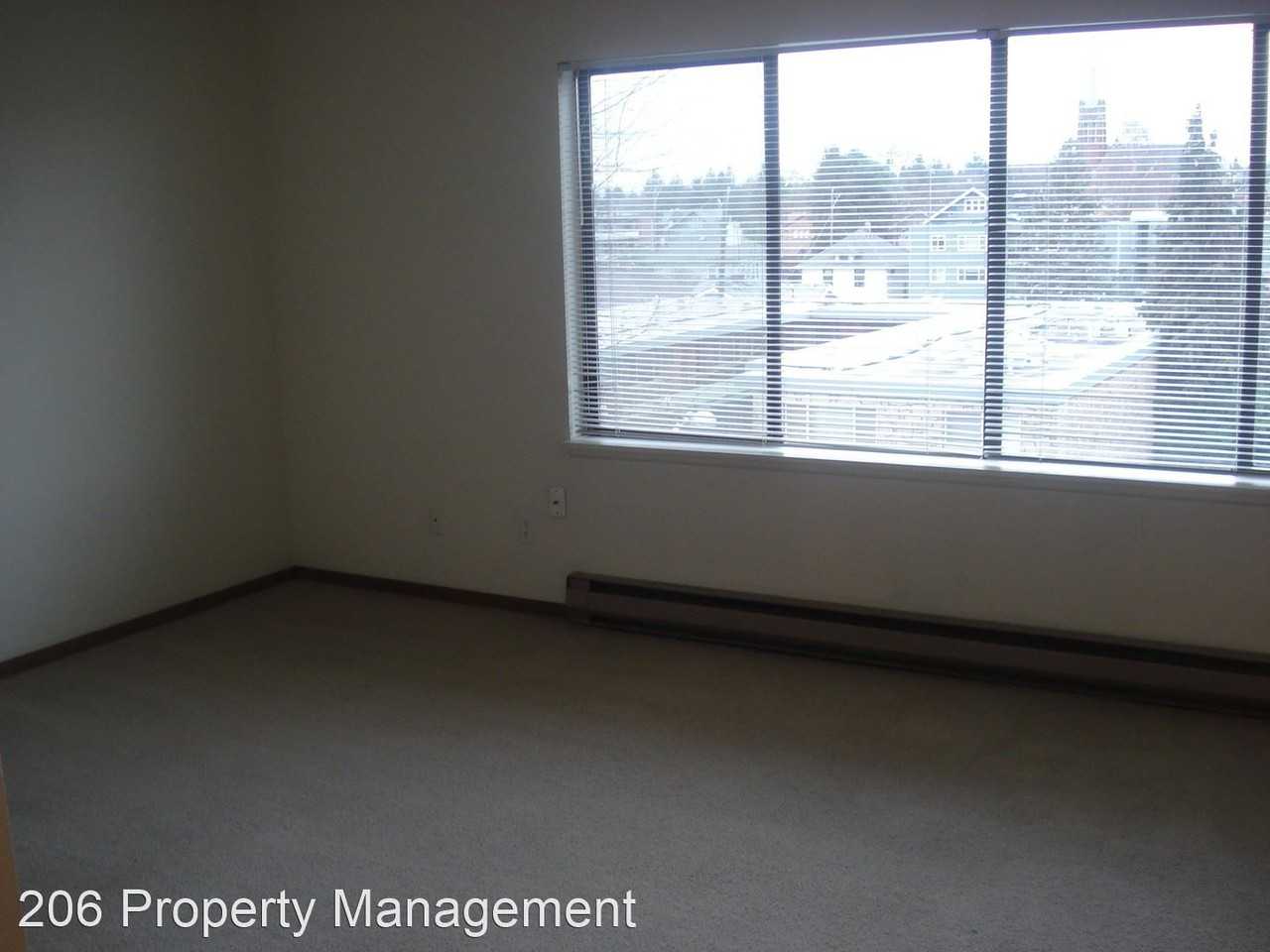 Adria Northstar - 5222 University way - Photo 2 of 8