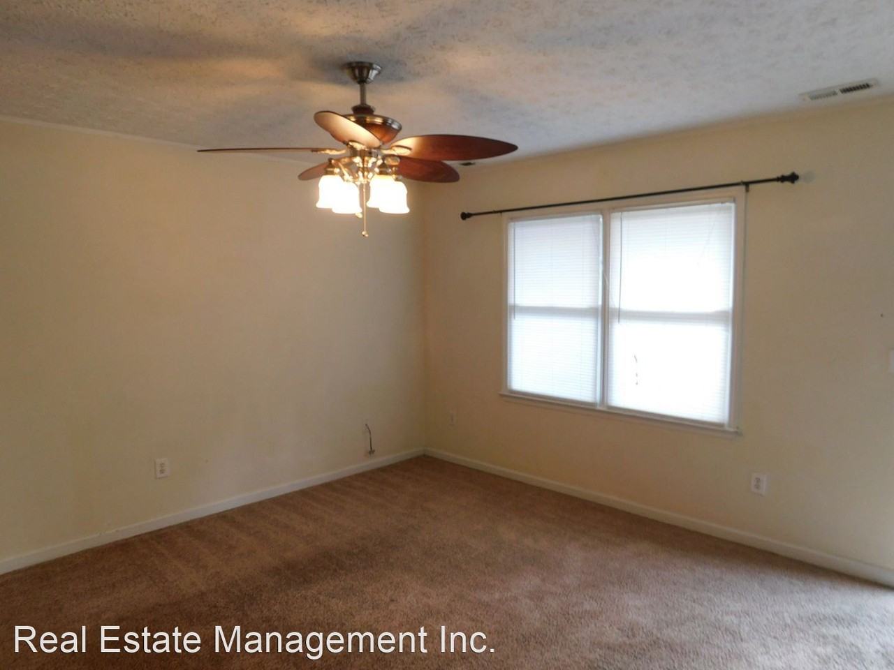 7 Donnell Ave - Photo 2 of 19