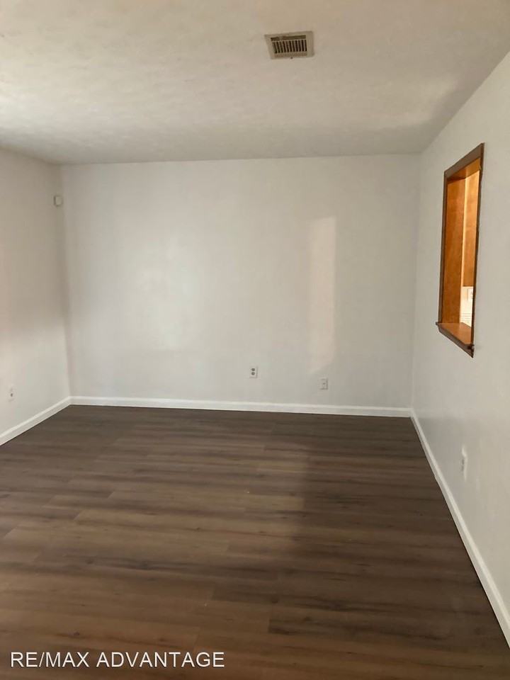 5882 SHELDON COURT - Photo 3 of 16