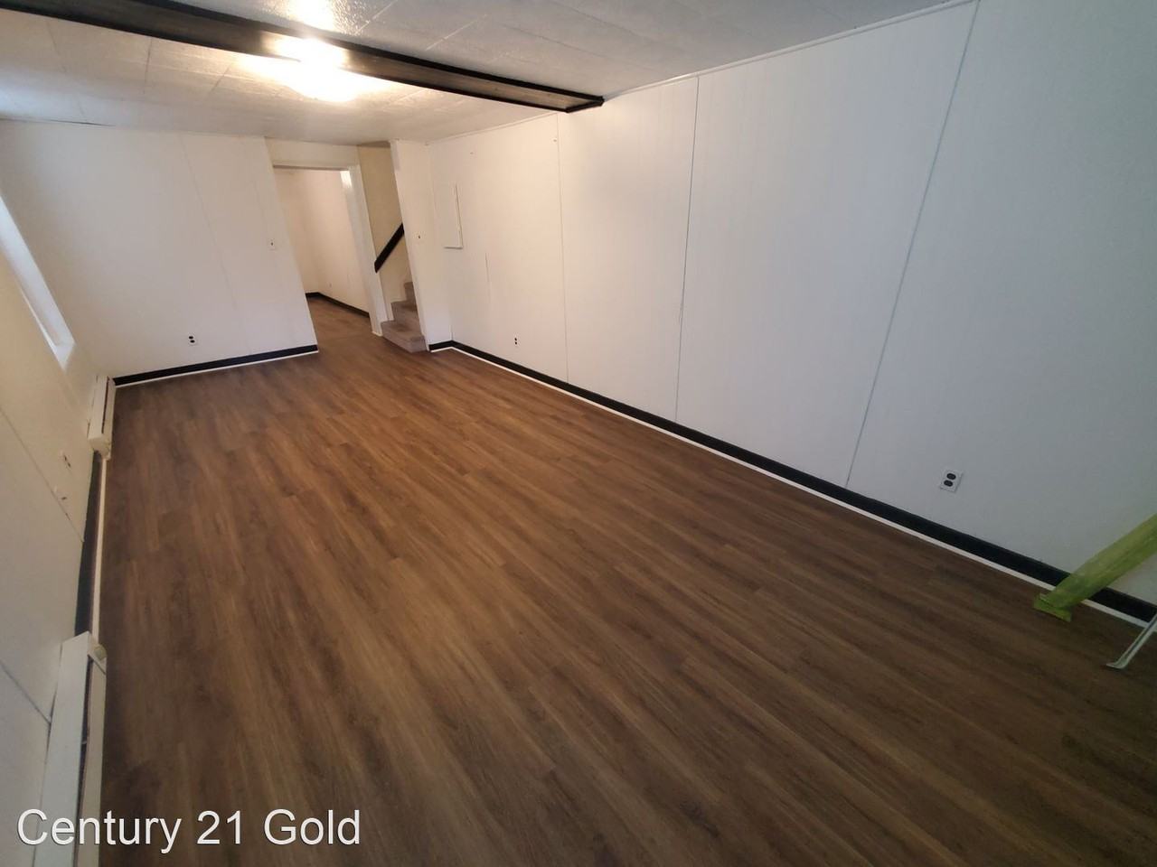 90 Centre St - Photo 2 of 13