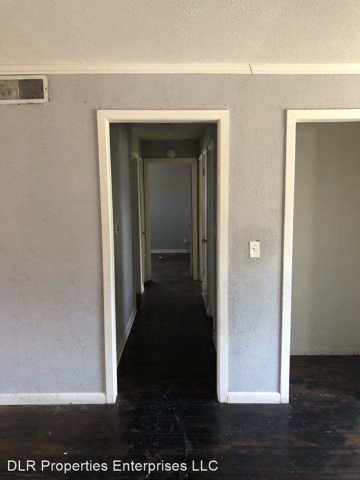 4926 N Garrison Pl - Photo 3 of 6