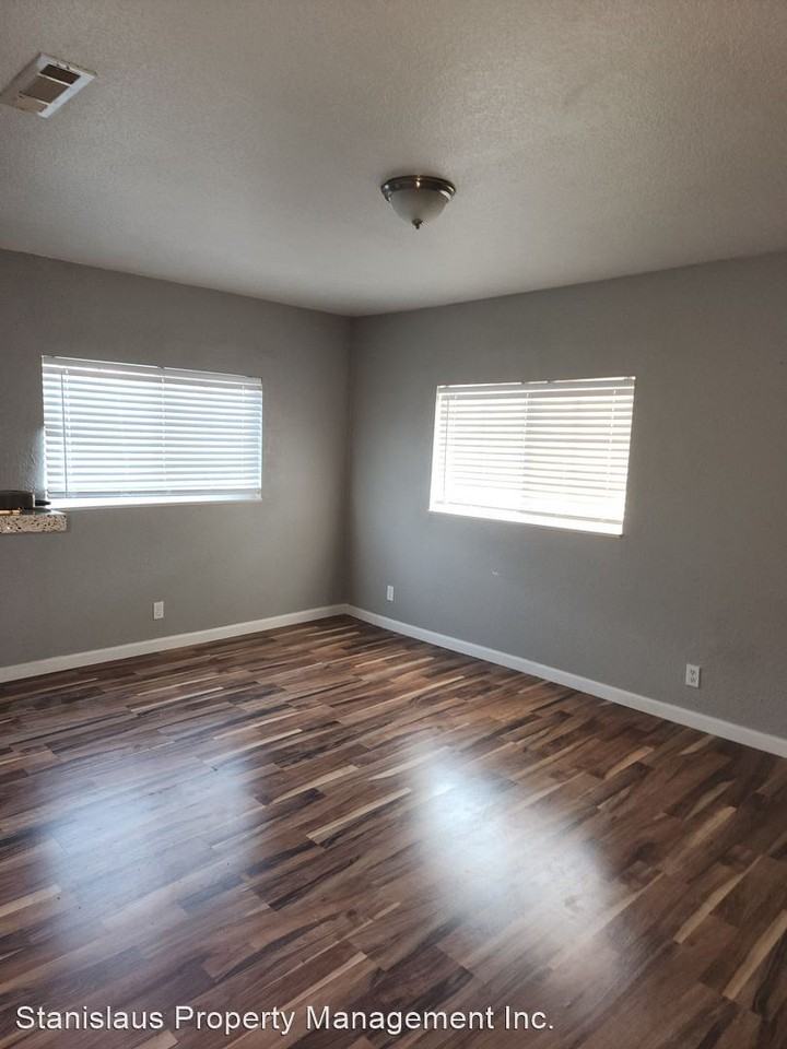 302 and 304 Ruberto Street - Photo 2 of 29