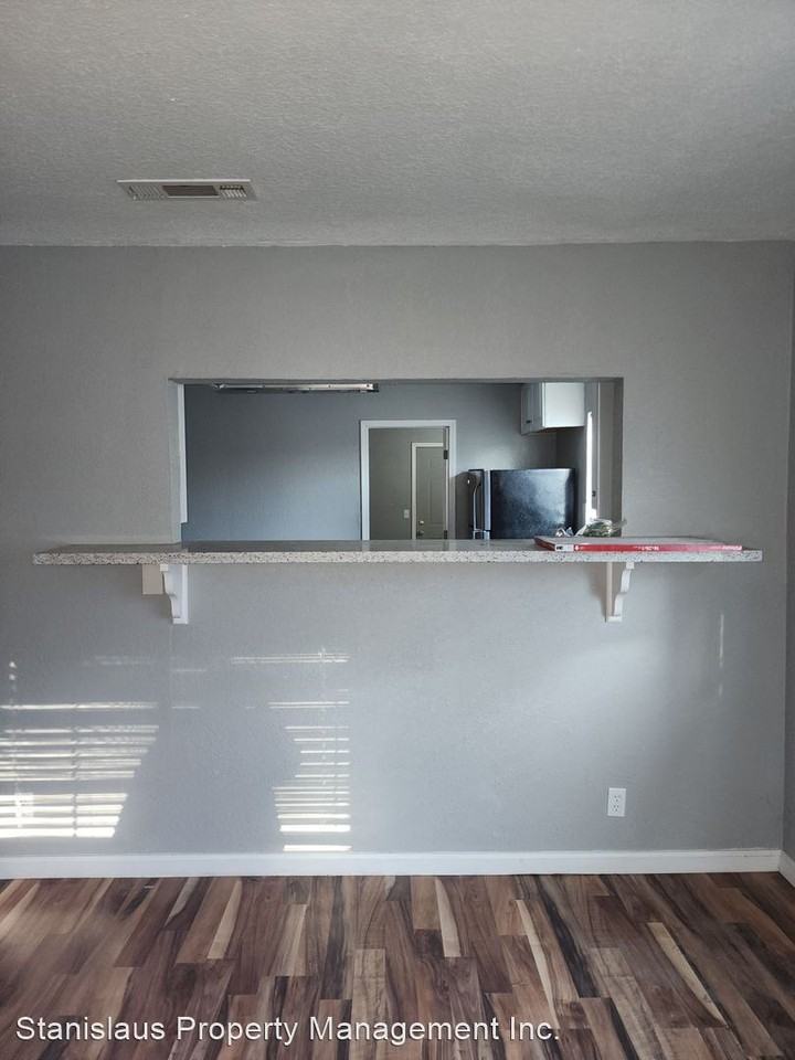 302 and 304 Ruberto Street - Photo 3 of 29