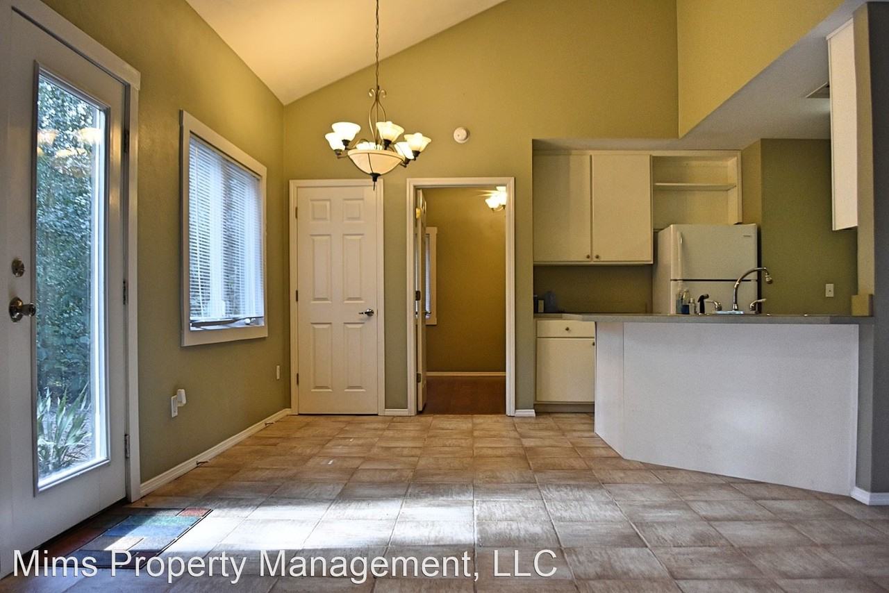 13 Oak Pl - Photo 2 of 17