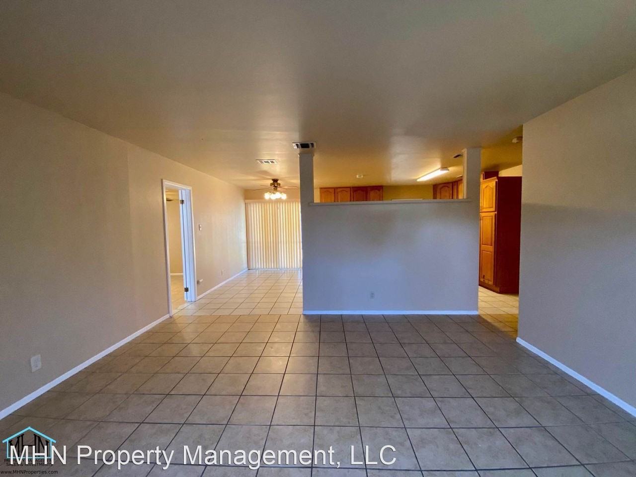 127 Daytona Dr - Photo 3 of 22