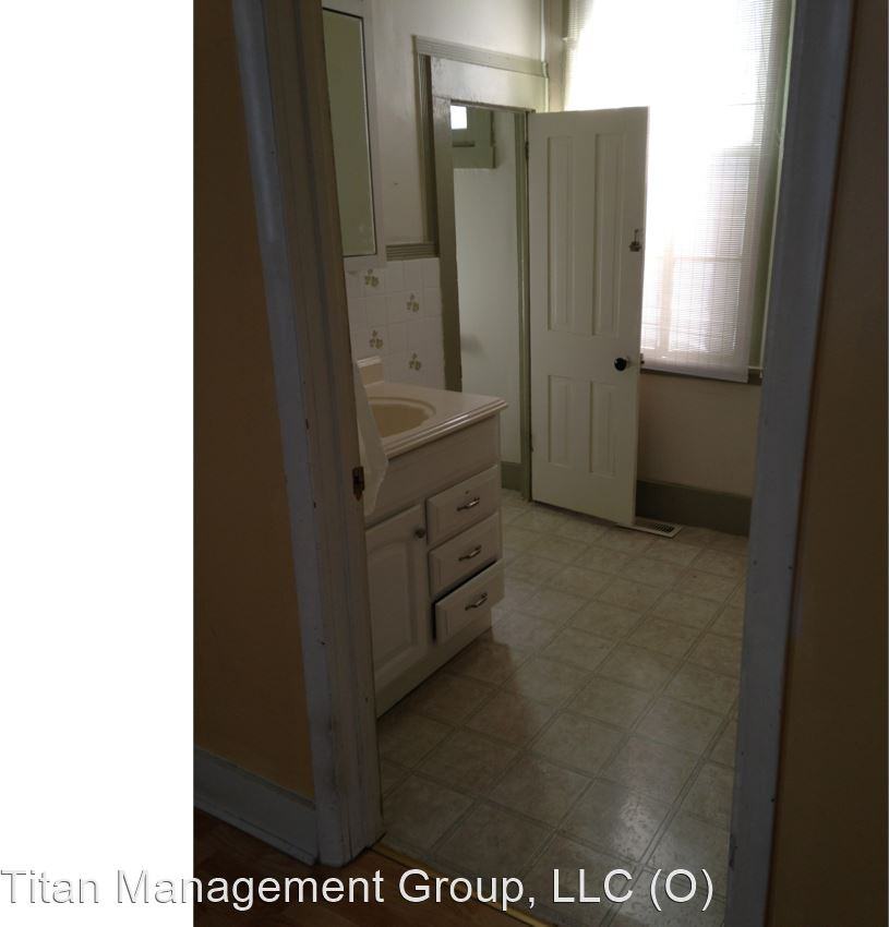 915 N 12th St - Photo 2 of 20