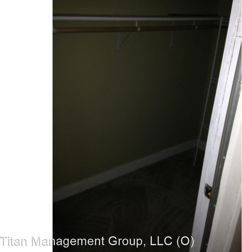 915 N 12th St - Photo 3 of 20