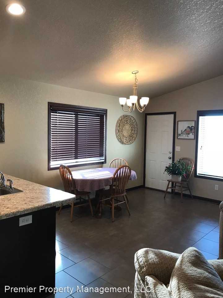 4102B Normandy St - Photo 3 of 14