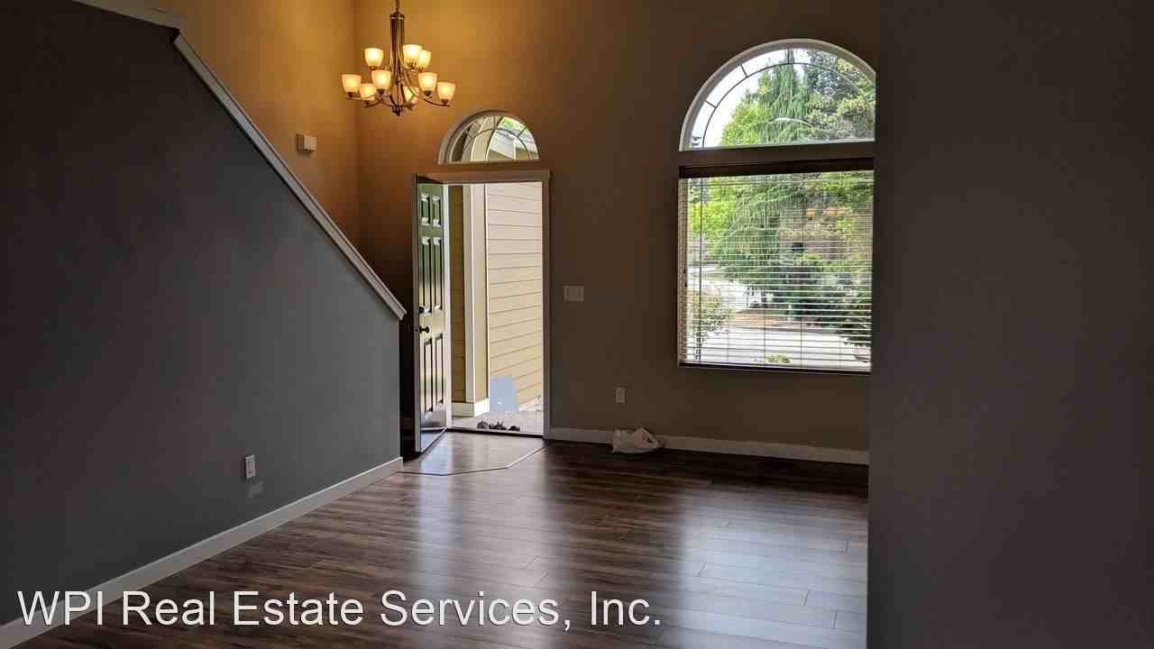 9423 3rd Ave Se - Photo 2 of 14