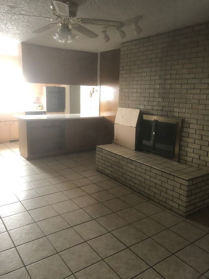 3725 Mary Ellen St Ne - Photo 2 of 6