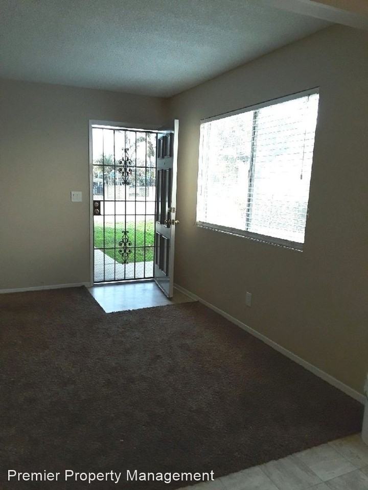 1122 Acadia Pl - Photo 2 of 8