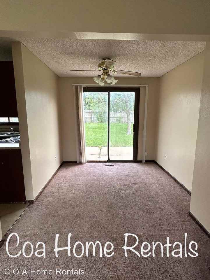 3106 N Brookfield St - Photo 2 of 11