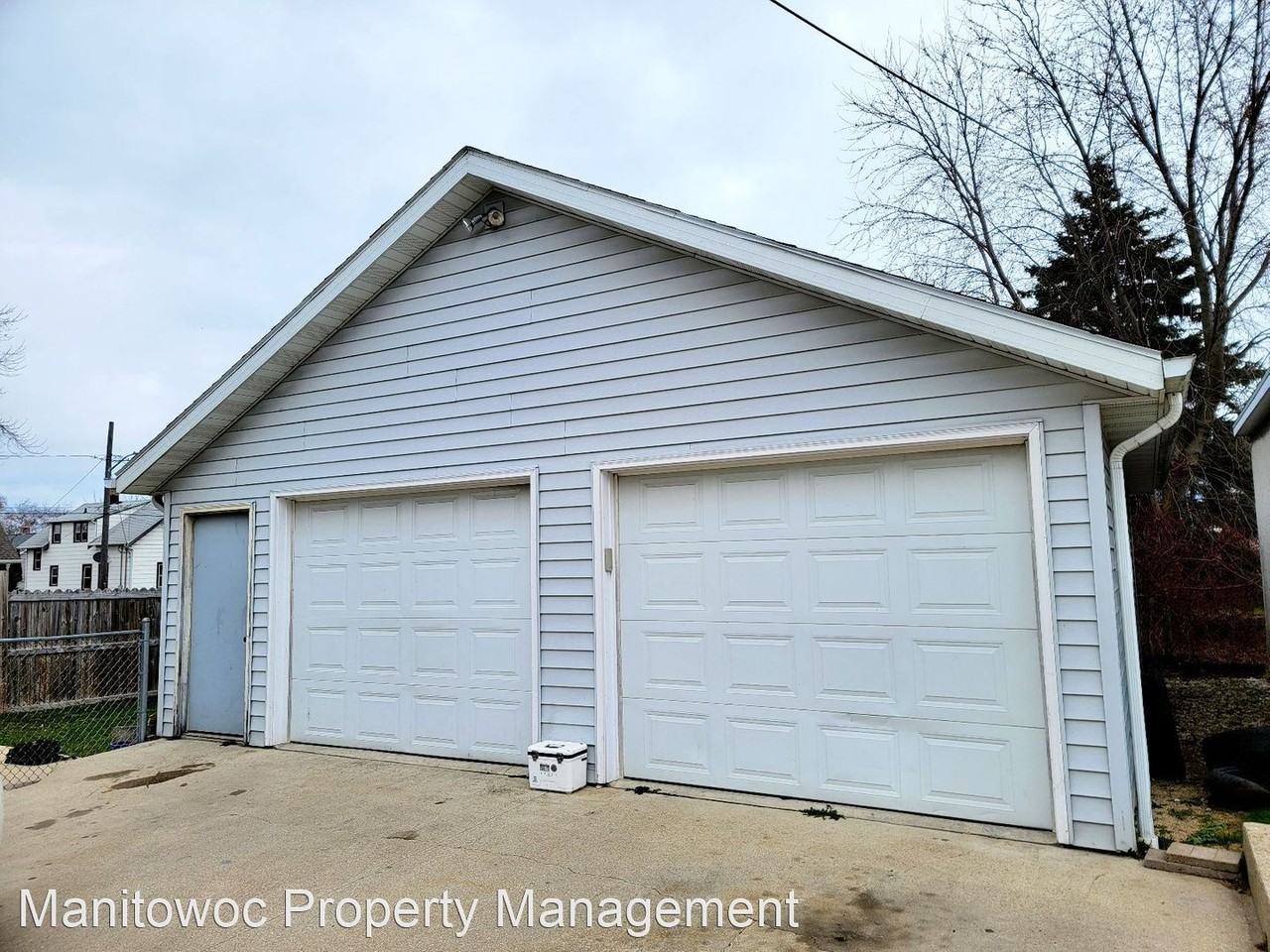 2205 S 10th St - Photo 2 of 11