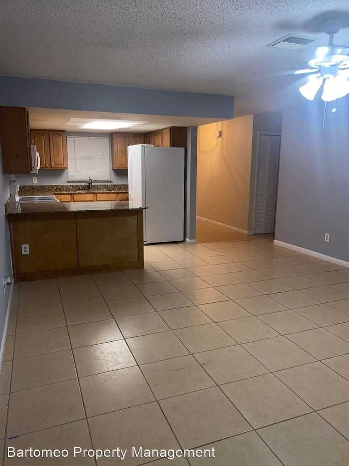 3526/3528 Skyline Blvd - Photo 3 of 11