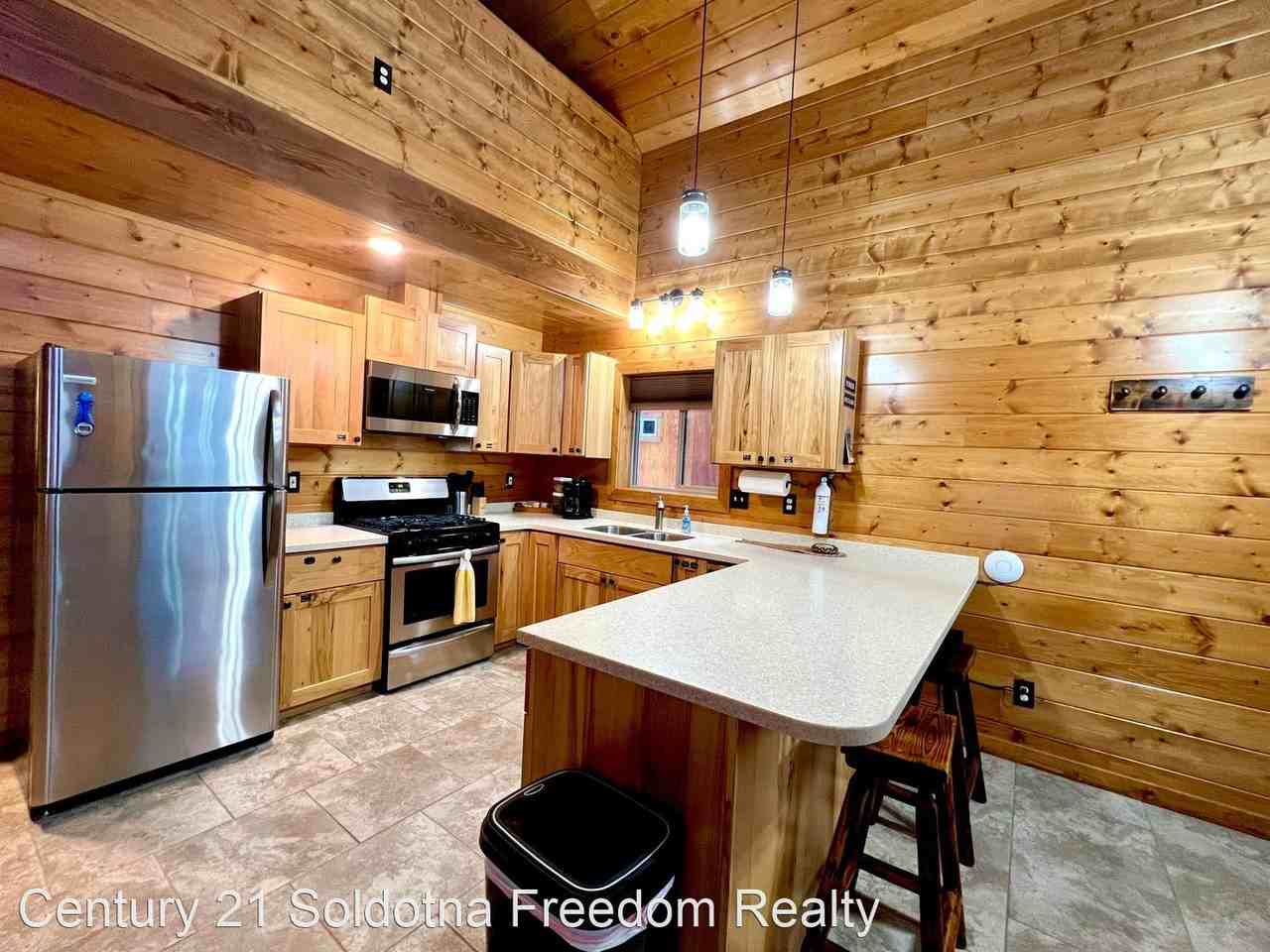 STR - 37900 Loriwood Drive - Photo 2 of 14