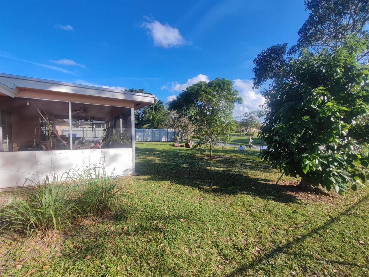 152 Sandpiper Ave - Photo 2 of 8