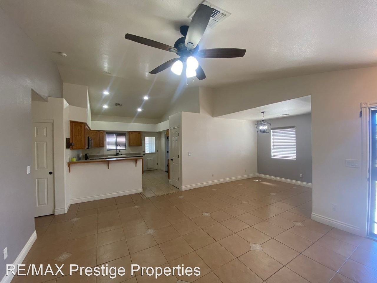 3315 N Yuma St - Photo 3 of 12
