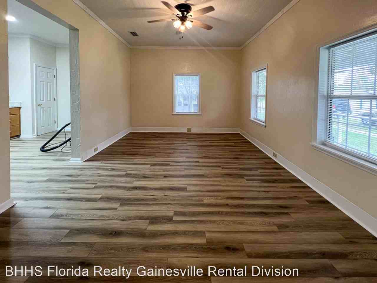 14437/14439 Earle Street - Photo 3 of 28