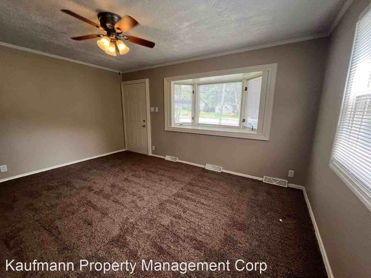 5108 Hoagland Ave - Photo 3 of 10