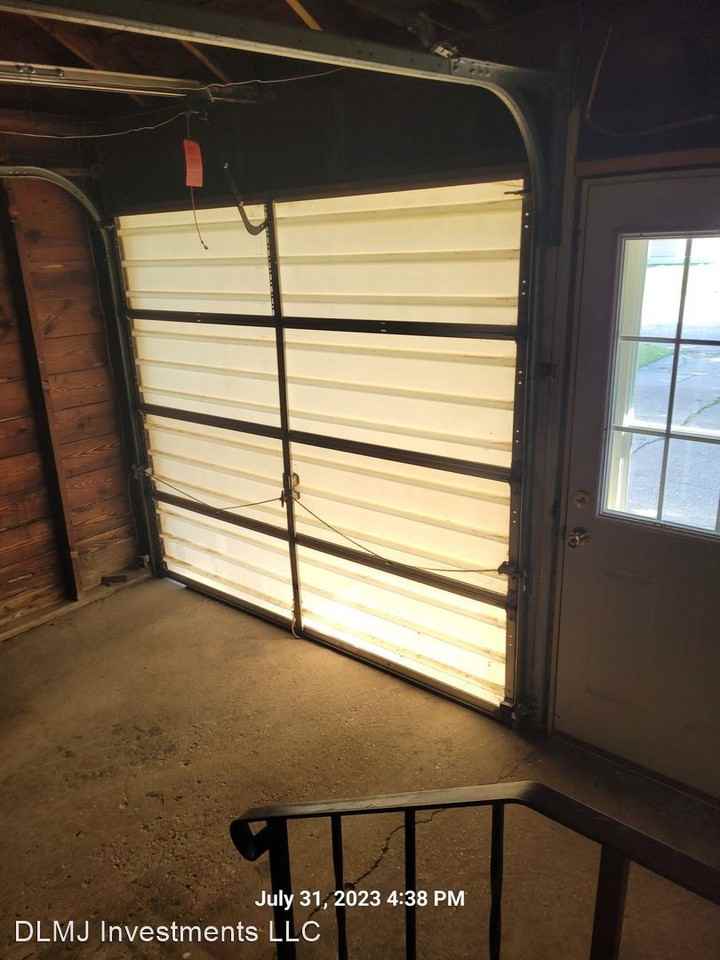 306 W Main St - Photo 2 of 20