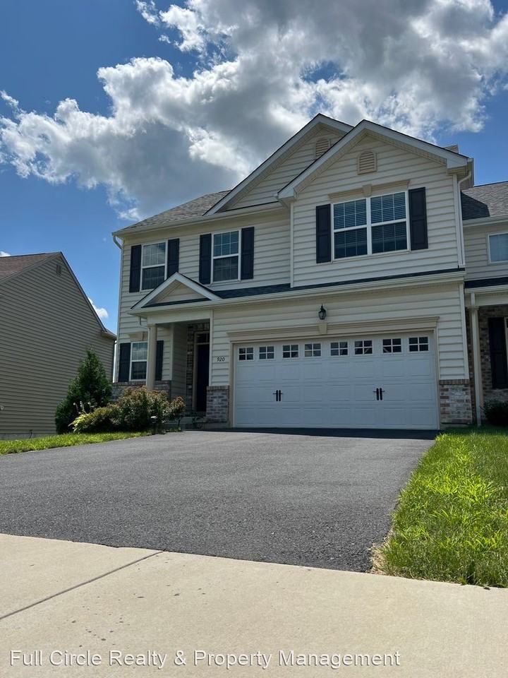 920 Swallow Tail Ln - Photo 2 of 27