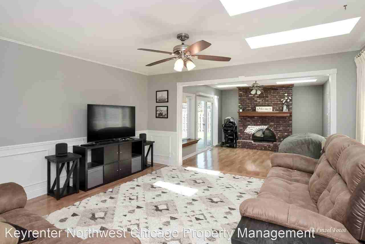 4 Pamela Rd - Photo 3 of 25