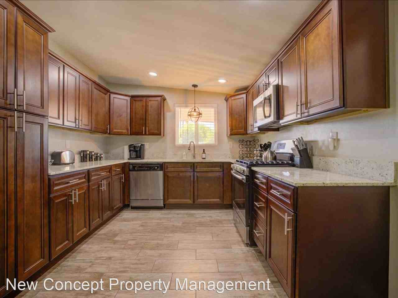 2131 S Calle Yucatan - Photo 3 of 42
