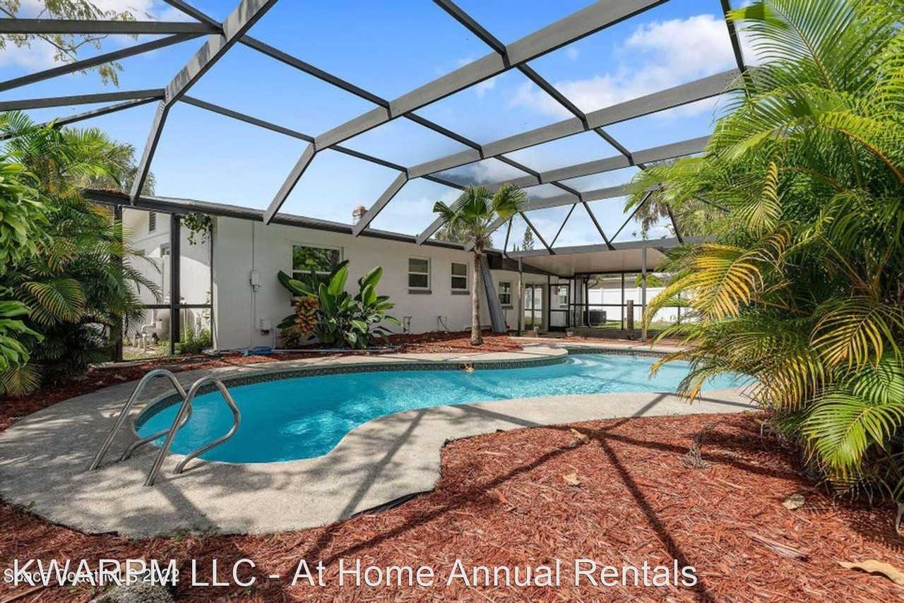 452 Alice Dr - Photo 2 of 24