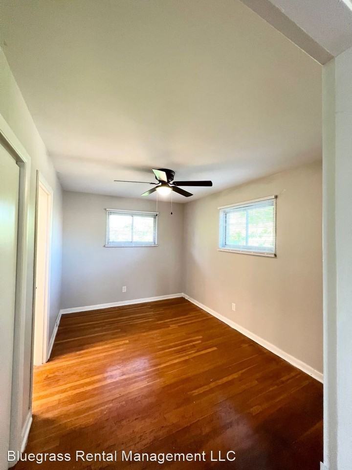 2001 Saint Michael Dr - Photo 3 of 4