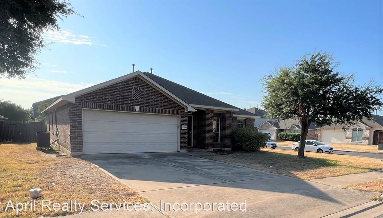 1354 Rainbow Parke Dr - Photo 2 of 25