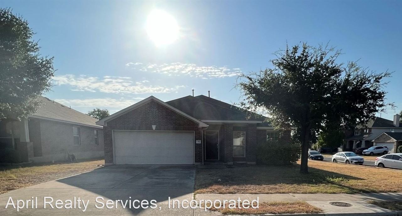 1354 Rainbow Parke Dr - Photo 3 of 25