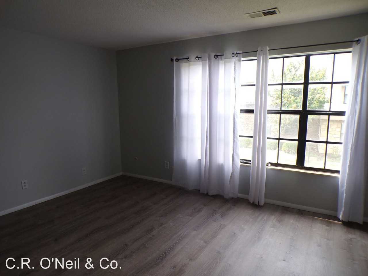 92 Stornoway Dr W #B - Photo 2 of 20