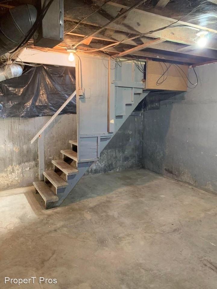 1205 & 1207 MacAruthur Circle - Photo 2 of 9