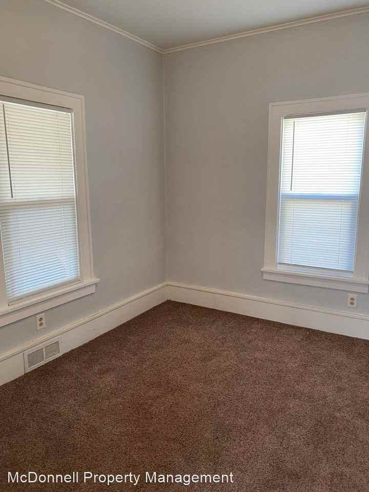 4227 11th St - Photo 2 of 10