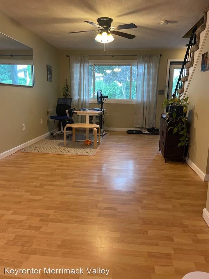 121 Farrwood Dr - Photo 2 of 17